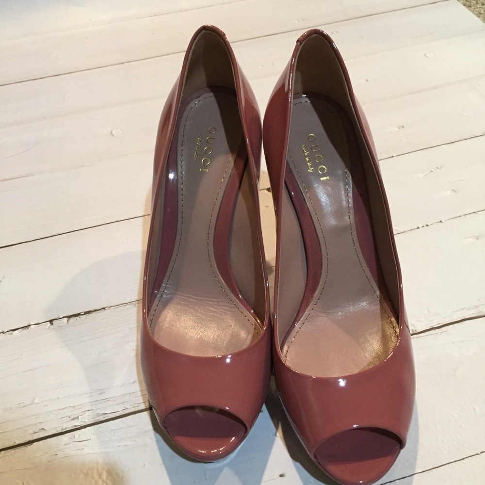 Gucci high heel pump